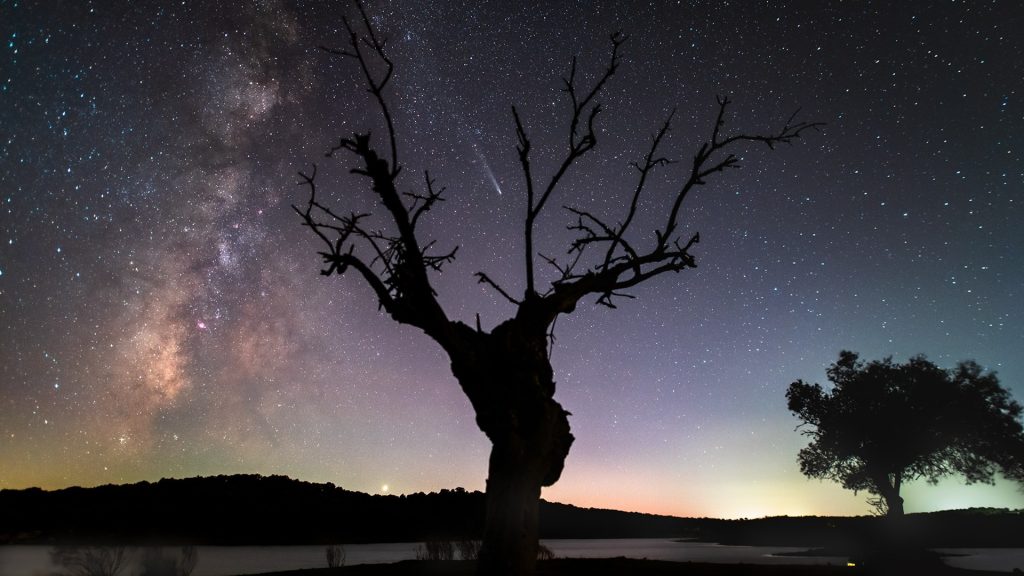 Night Sky Olbers – Explore the Night Sky Puzzle at The Universe Episodes