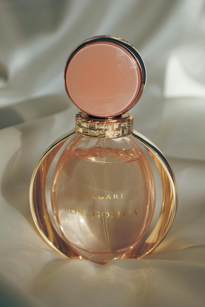 Discover Les Faux Primordials Superose – Luxury Niche Fragrance